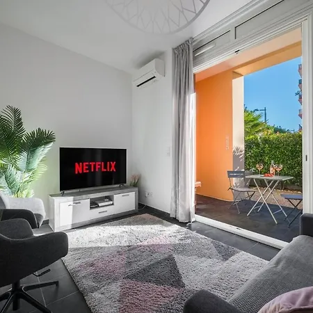Le Coq Wagner - Parking - Air Conditioning - Pool Apartment